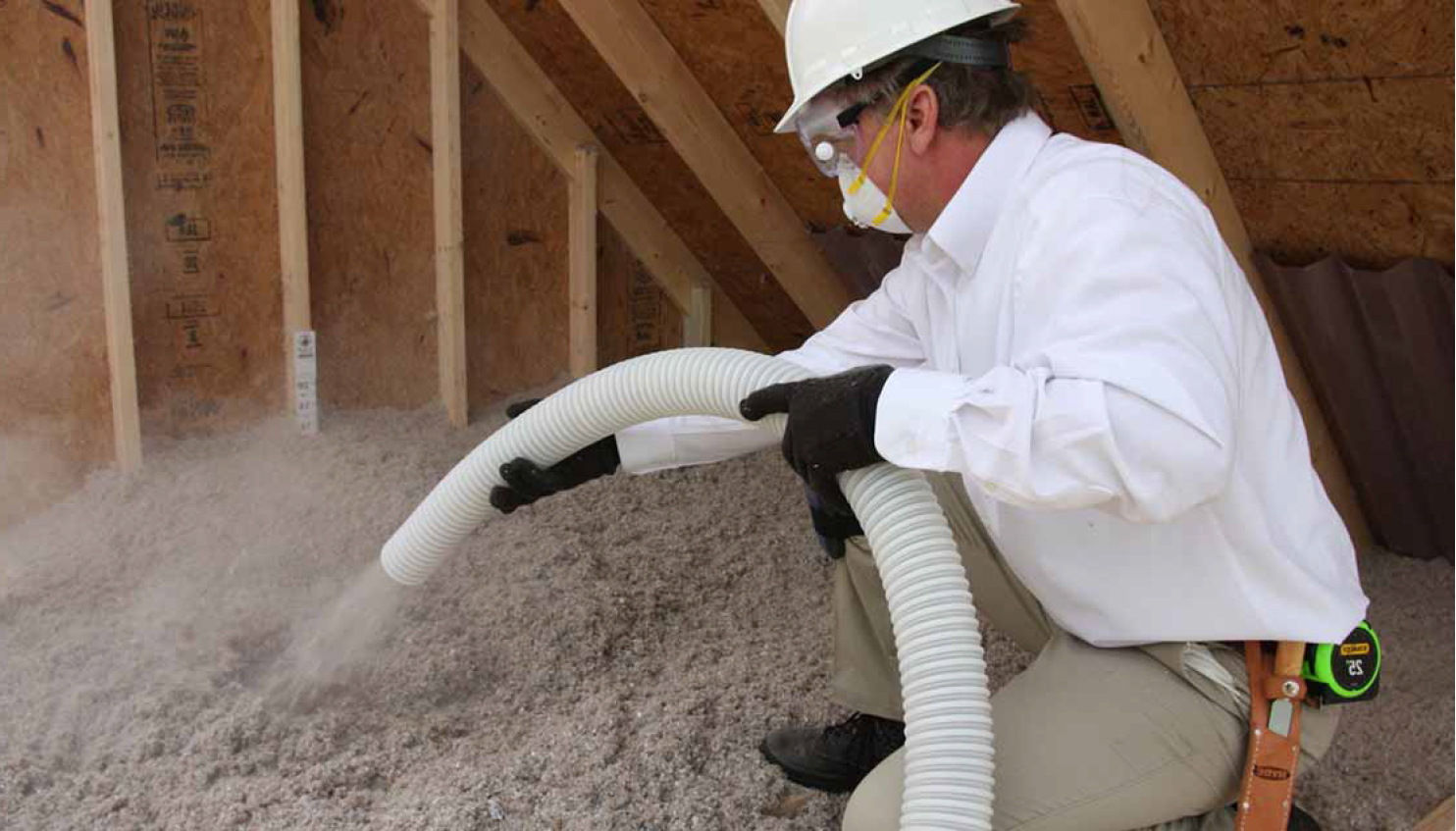 spraying TAP pest control insulation